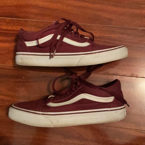 Worn maroon and white old skool vans - Picture 2 of 4